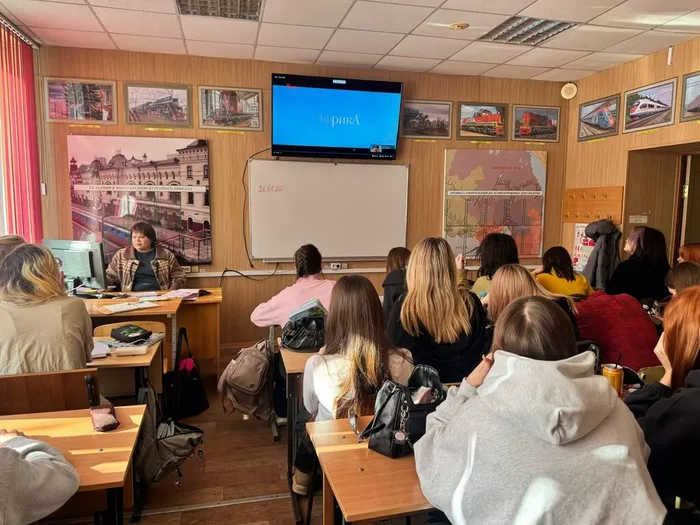 посмотрели и обсудили российский фильм «Африка»